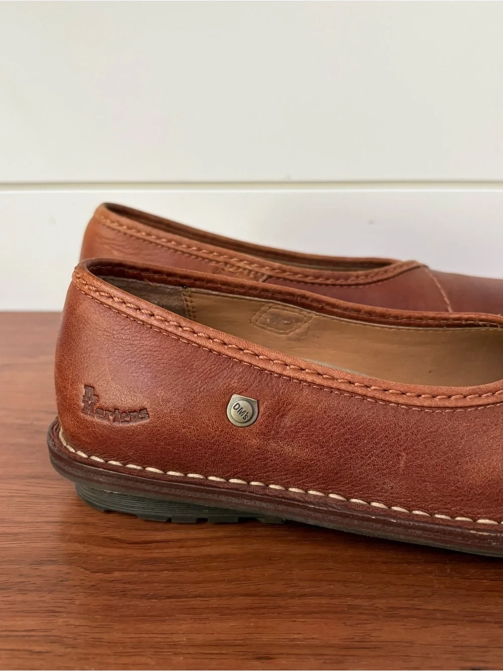Vintage Dr. Martens Brown Leather Ballet Flats Shoes Sz 5 Slip Ons Classic Boho - Picture 9 of 9